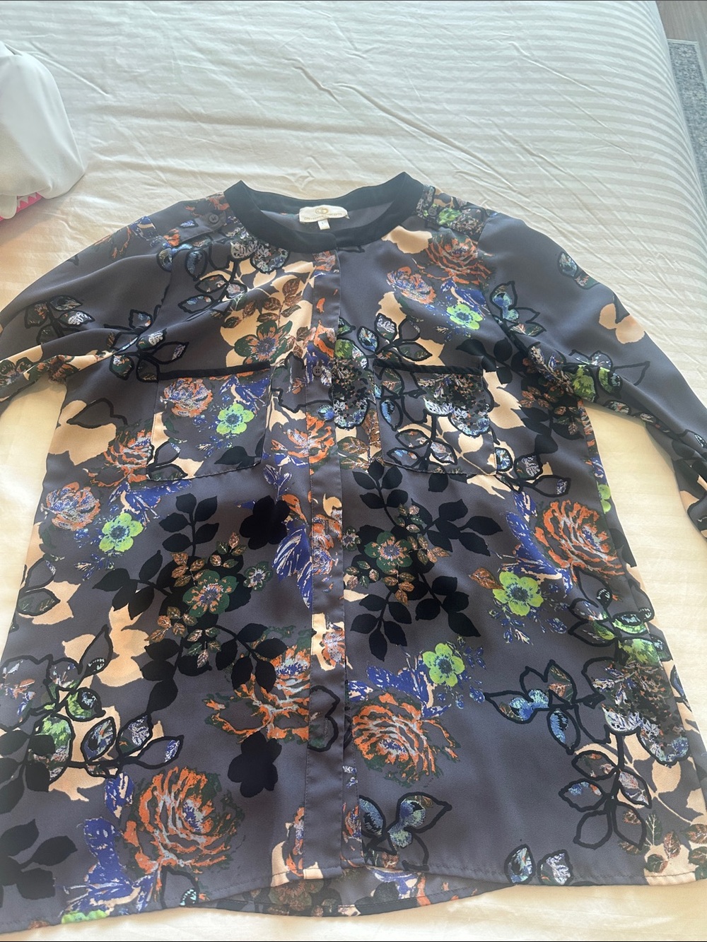 Collective Concepts Navy Floral Long-Sleeve Blouse